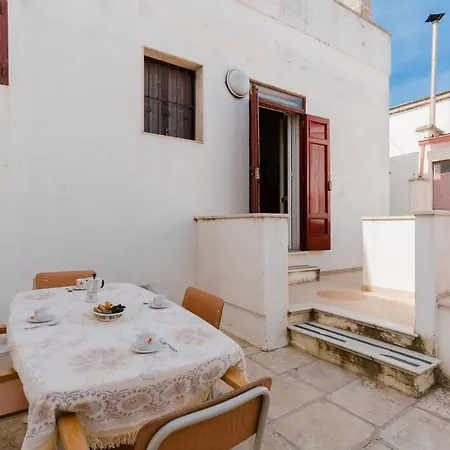 Cenate House