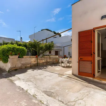 Cenate House *
